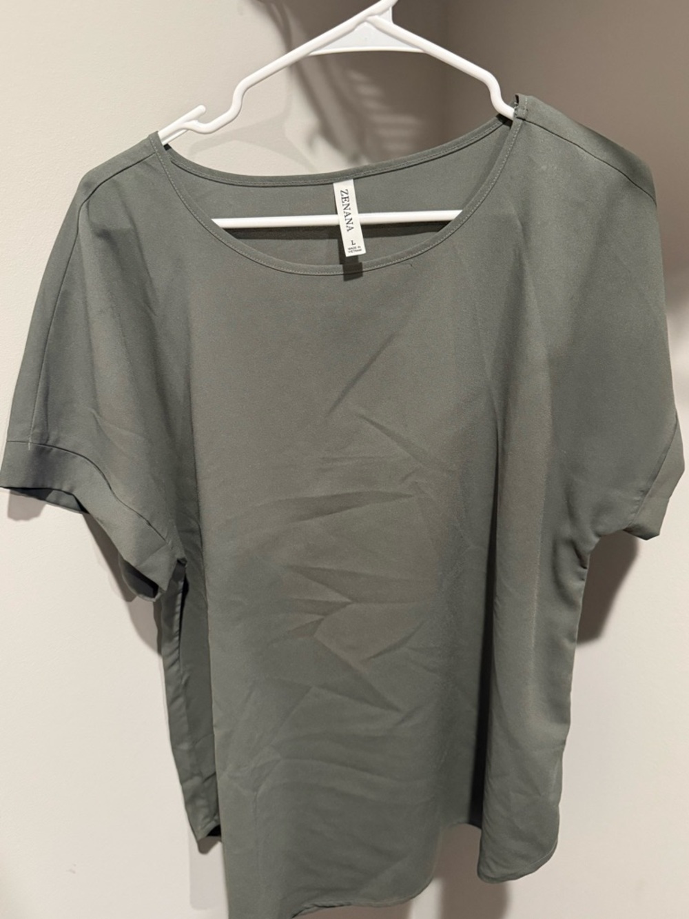 Zenana Outfitters Olive Green Short Sleeve Crewneck Tee